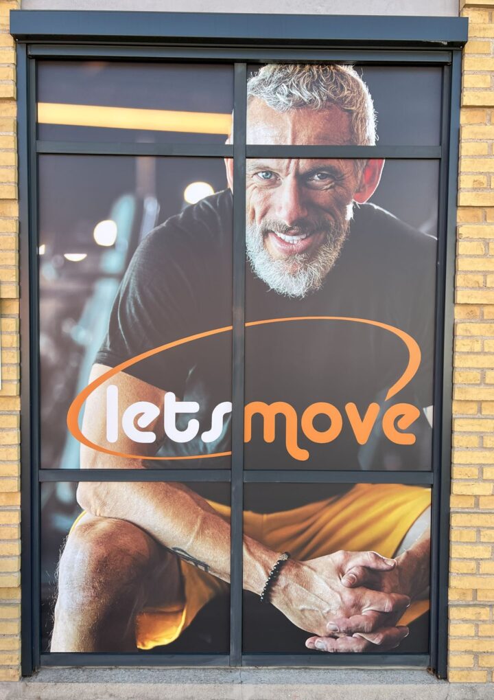printed dekofolie på motionscenter lokale