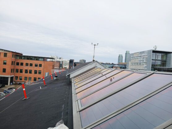 Solfilm montering i zeppelinerhallen